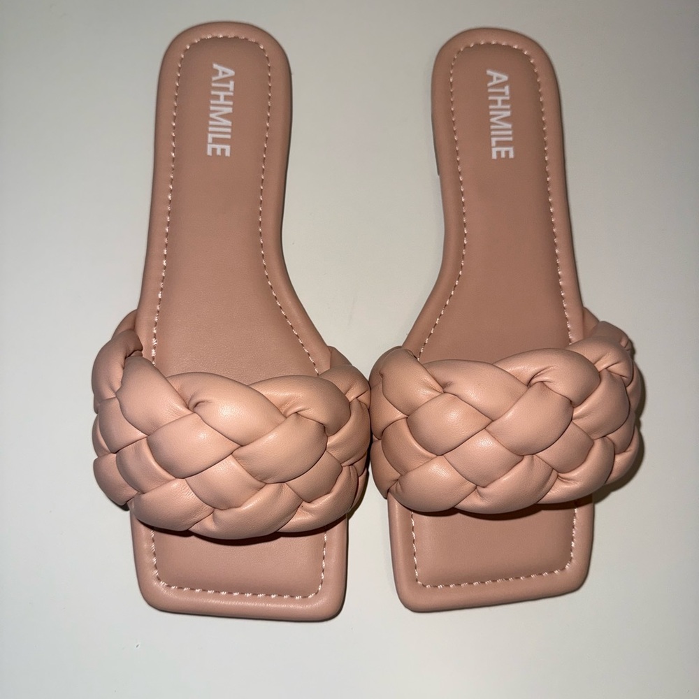 Women's Braided Sandals - Light Pink